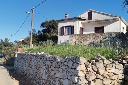 OTOK IŽ - KUĆA 1. RED DO MORA - TOP LOKACIJA