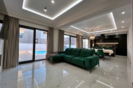 VILLA IN GORNJI ZEMUNIK, VICINITY OF ZADAR - FOR SALE
