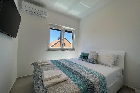 OTOK VIR (ZADAR) - NOVOGRADNJA - ZGRADA S 4 ODVOJENA APARTMANA