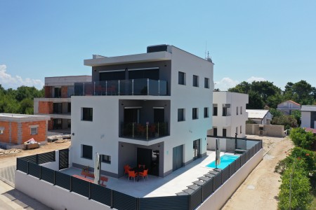 ISLAND OF VIR (ZADAR) - NEWLY-BUILT BUILDING WITH 4 SEPARATE APARTMENTS 