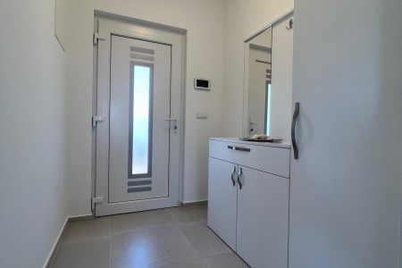 OTOK VIR (ZADAR) - NOVOGRADNJA - ZGRADA S 4 ODVOJENA APARTMANA