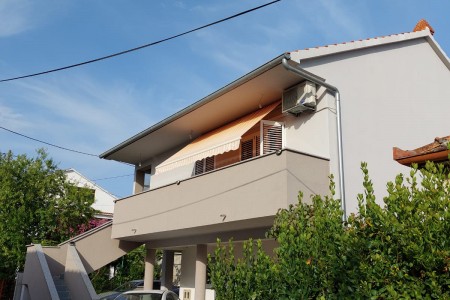 TROSOBAN STAN U KUĆI- SMILJEVAC, ZADAR - PRODAJA