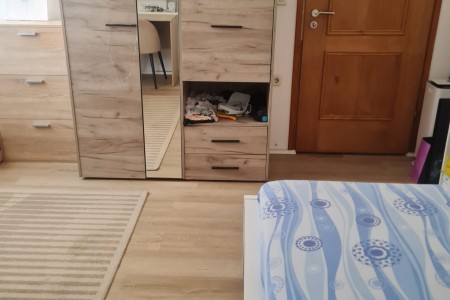 TROSOBAN STAN U KUĆI- SMILJEVAC, ZADAR - PRODAJA