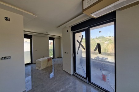PRODAJA CIJELE ZGRADE U KOMPLETU - NOVOGRADNJA - PLOVANIJA