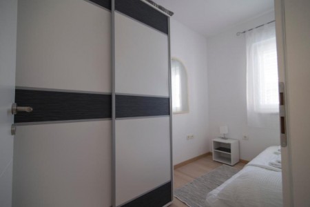 ZATON! DVOETAŽAN NAMJEŠTEN APARTMAN! 250m OD MORA I PLAŽE!