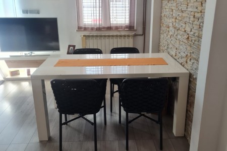 TROSOBAN STAN U KUĆI- SMILJEVAC, ZADAR - PRODAJA