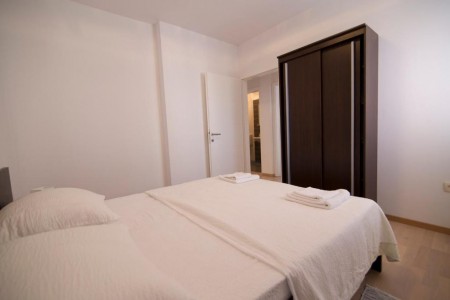 PRILIKA !  -   2.400 eur m2 !   -    250m OD MORA I PLAŽE !