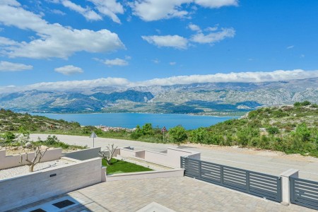 VINJERAC - MODERN LUXURY VILLA FOR SALE - FULLY FURNISHED AND COMPLETELY EQUIPPED