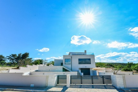 VINJERAC - MODERN LUXURY VILLA FOR SALE - FULLY FURNISHED AND COMPLETELY EQUIPPED